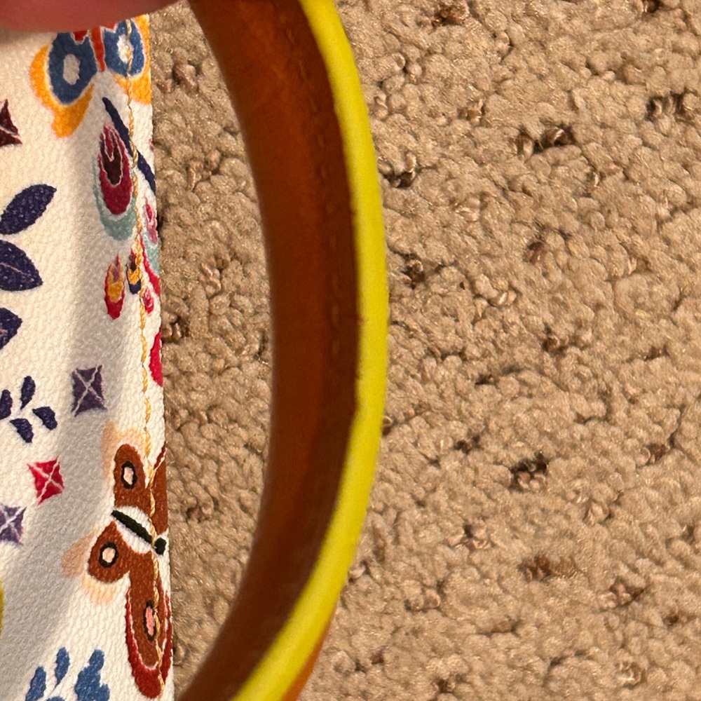 Dooney & Bourke *AP* 2019 EPCOT INTERNATIONAL FLOWER AND GARDEN FESTIVAL - Picture 13 of 16